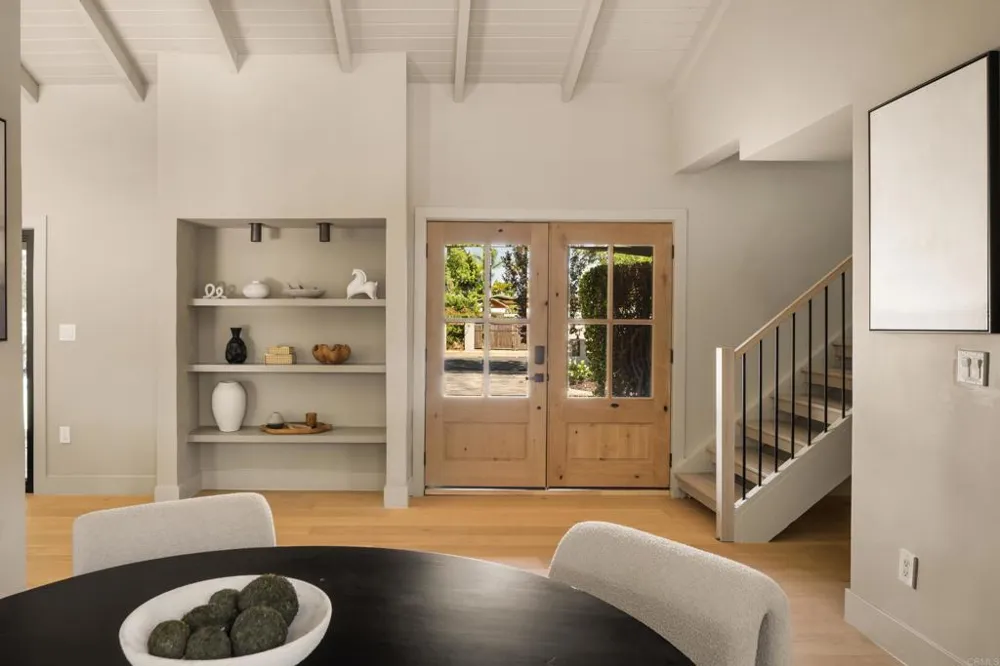 12441 La Bella Dr North Tustin, CA 92705