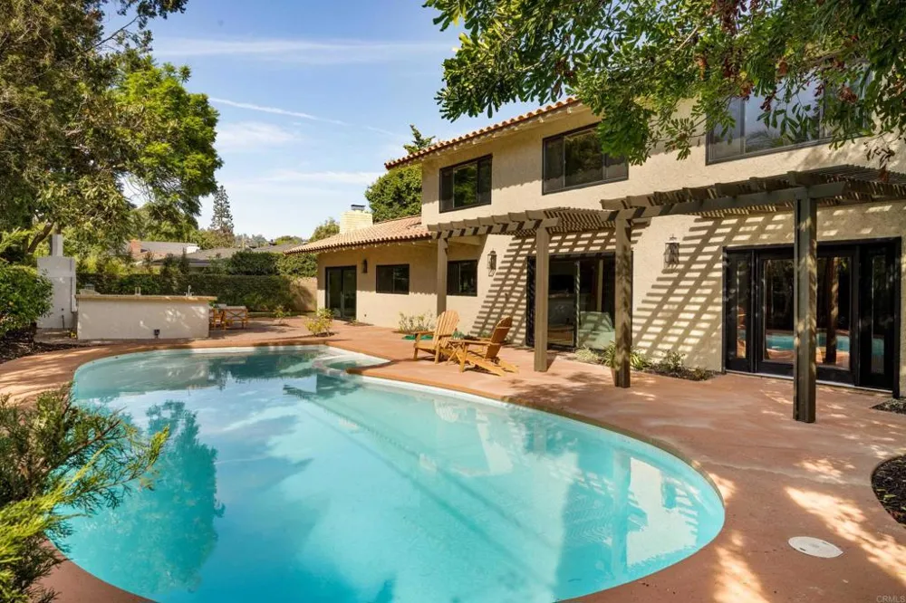 12441 La Bella Dr North Tustin, CA 92705