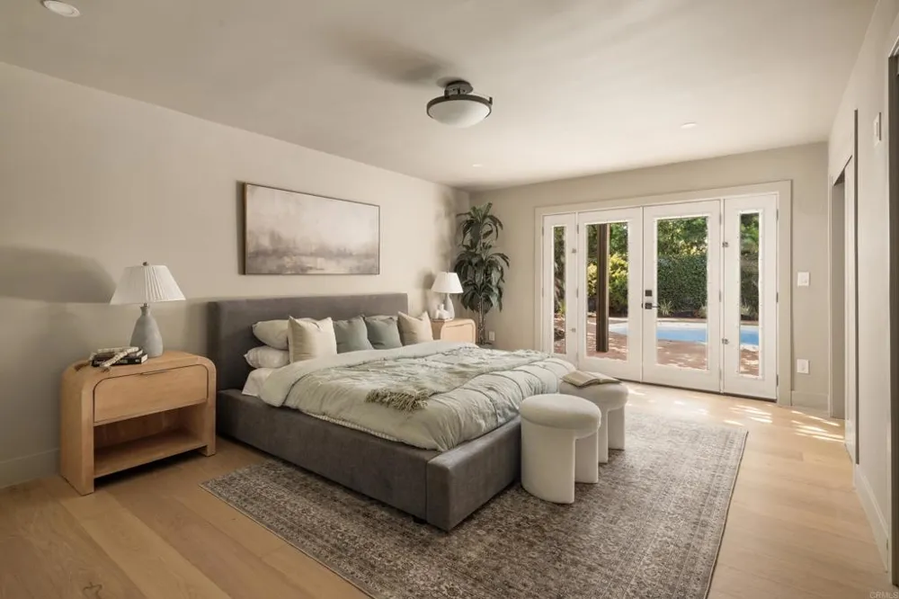 12441 La Bella Dr North Tustin, CA 92705