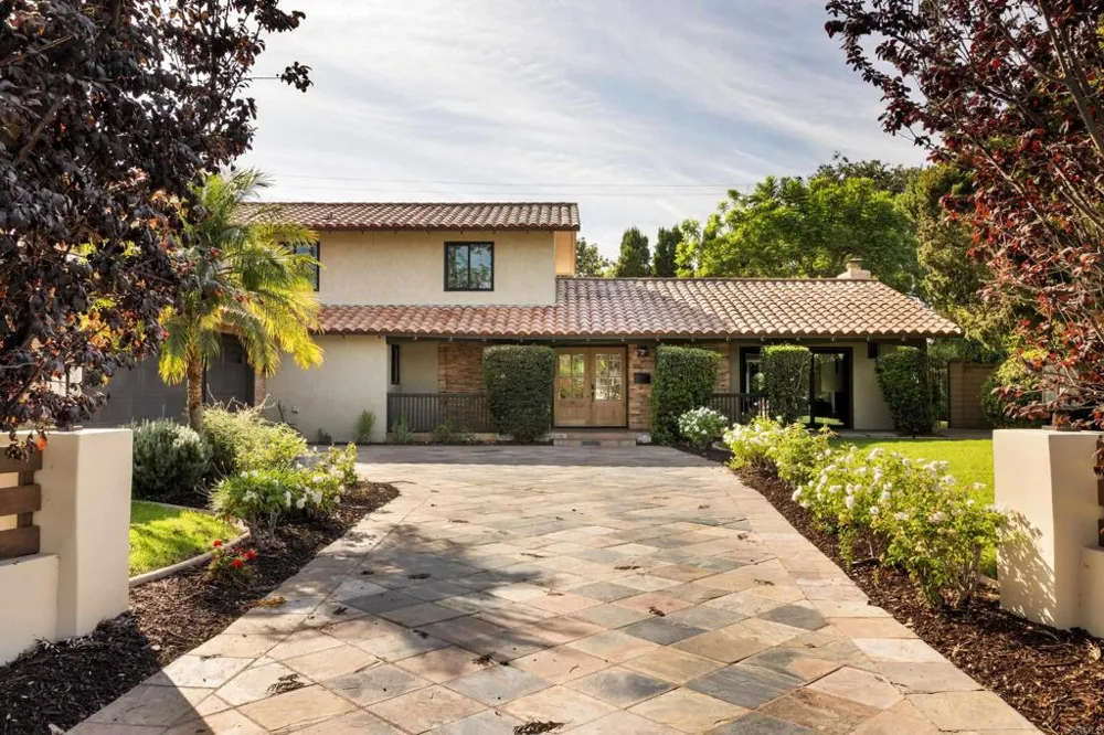 12441 La Bella Dr North Tustin, CA 92705