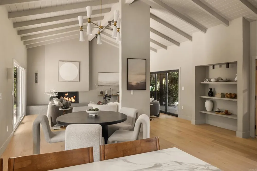 12441 La Bella Dr North Tustin, CA 92705