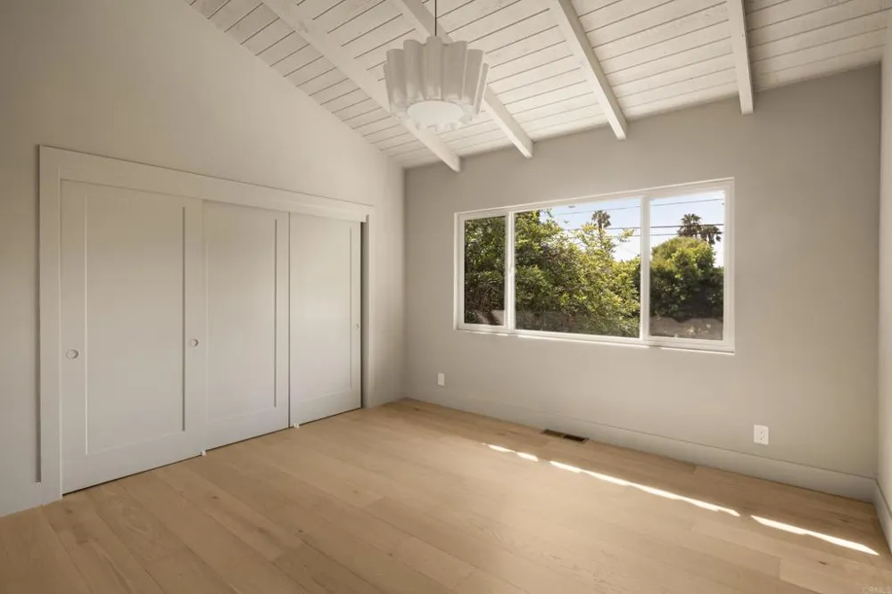 12441 La Bella Dr North Tustin, CA 92705
