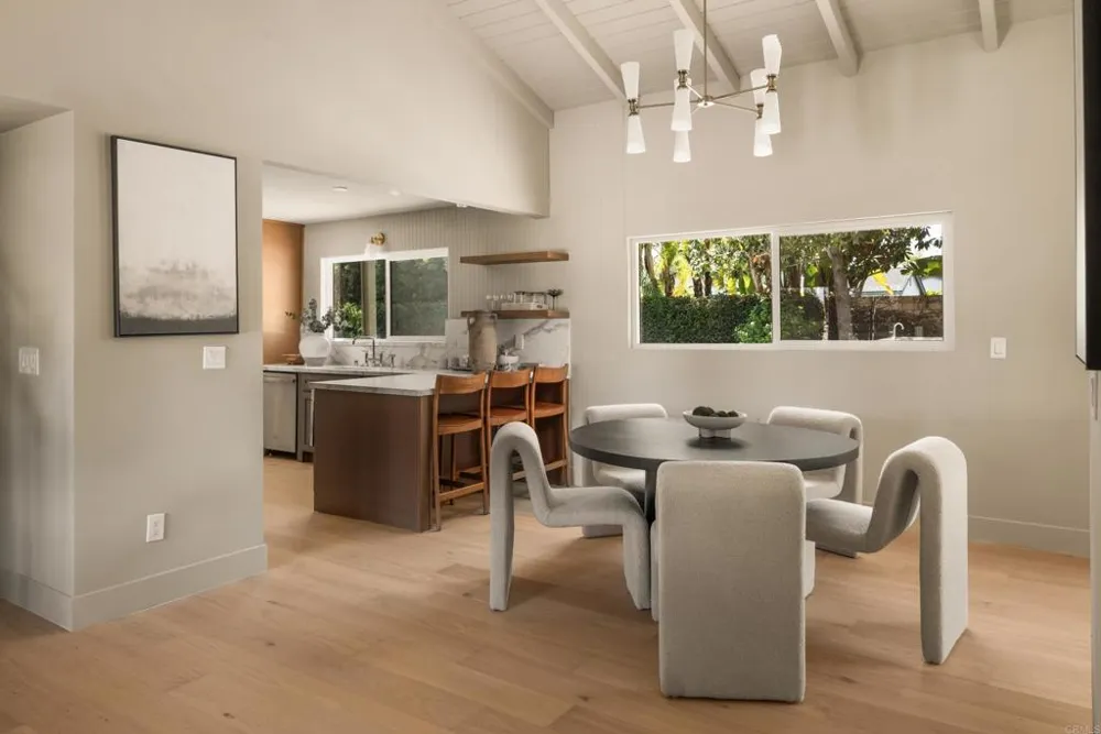 12441 La Bella Dr North Tustin, CA 92705