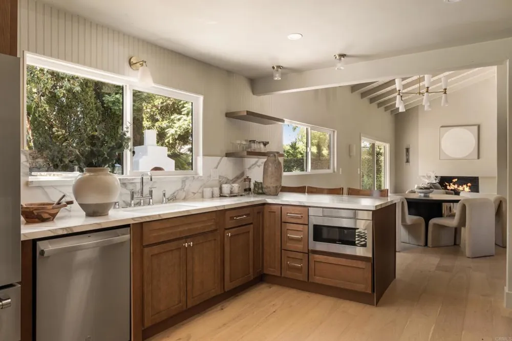 12441 La Bella Dr North Tustin, CA 92705