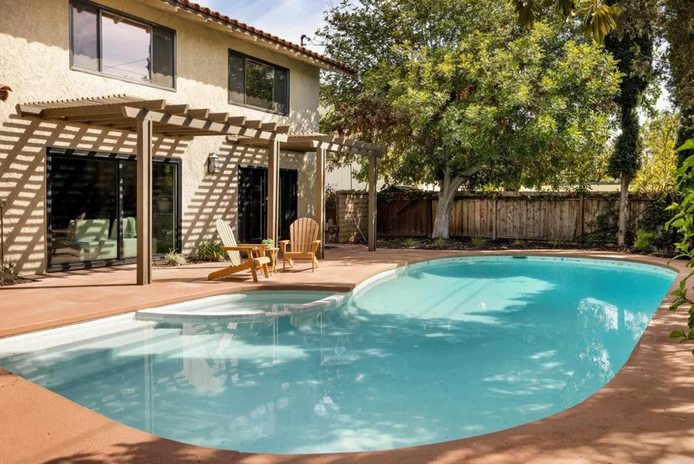12441 La Bella Dr North Tustin, CA 92705