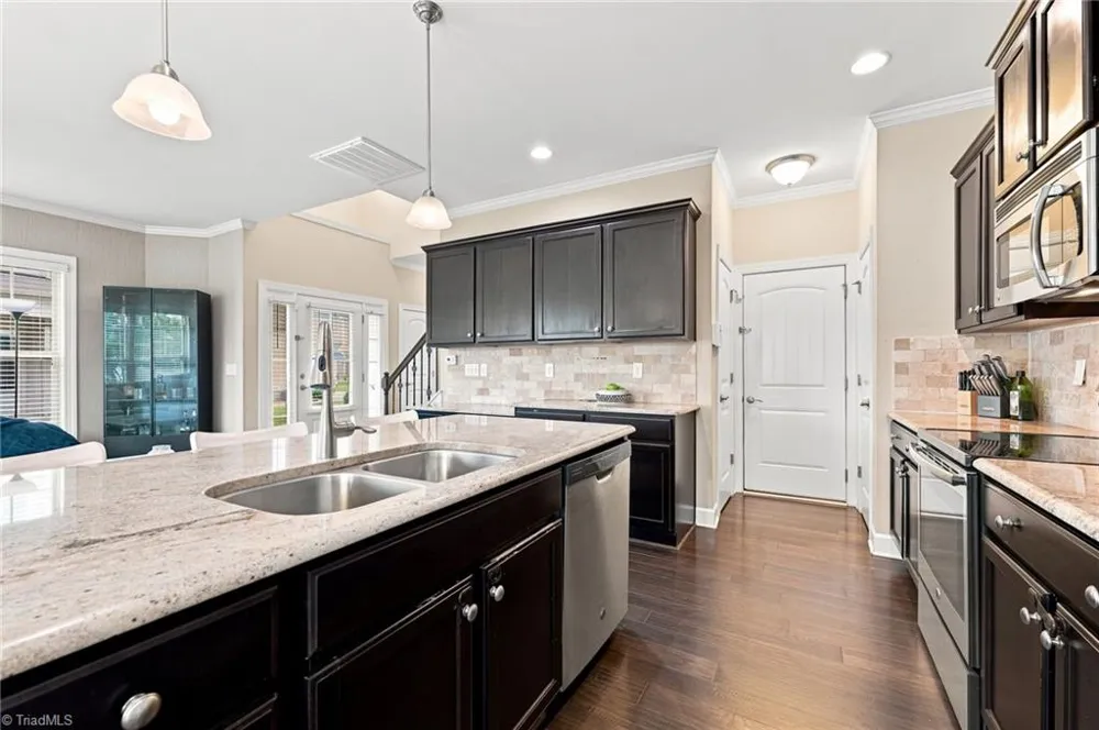 4020 Canterwood Drive Greensboro, NC 27410