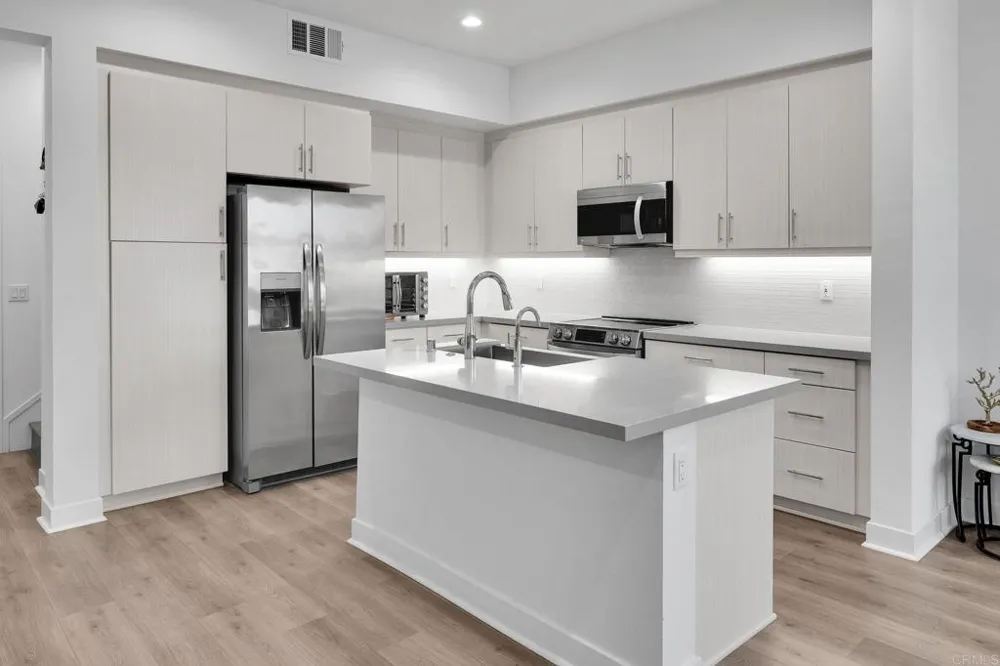 1319 Yannis Court El Cajon, CA 92019