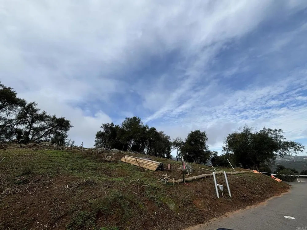 Hillcrest Avenue Escondido, CA 92026