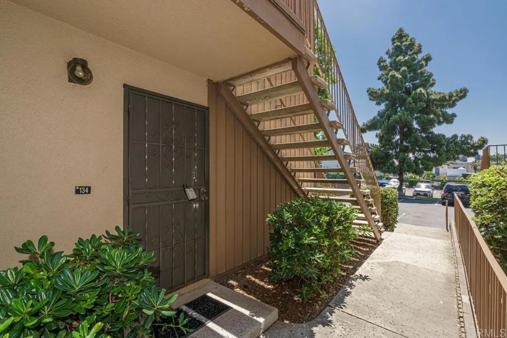 5700 Baltimore Dr. #134 La Mesa, CA 91942