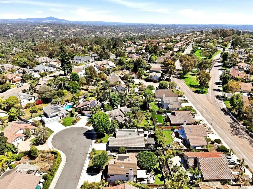 512 Tranquil Court Encinitas, CA 92024