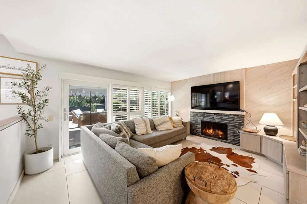 512 Tranquil Court Encinitas, CA 92024