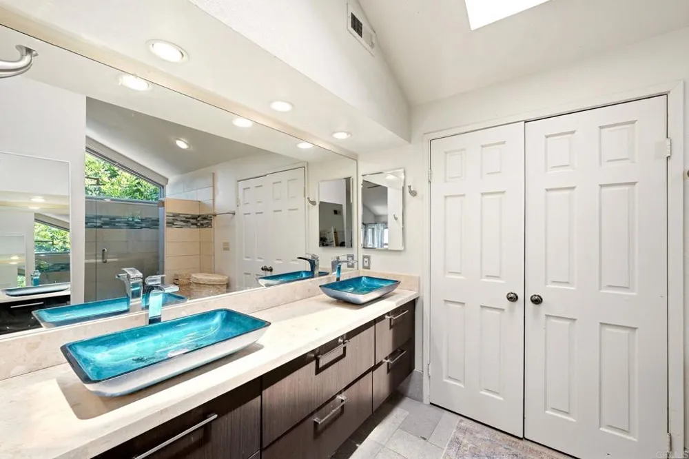 512 Tranquil Court Encinitas, CA 92024