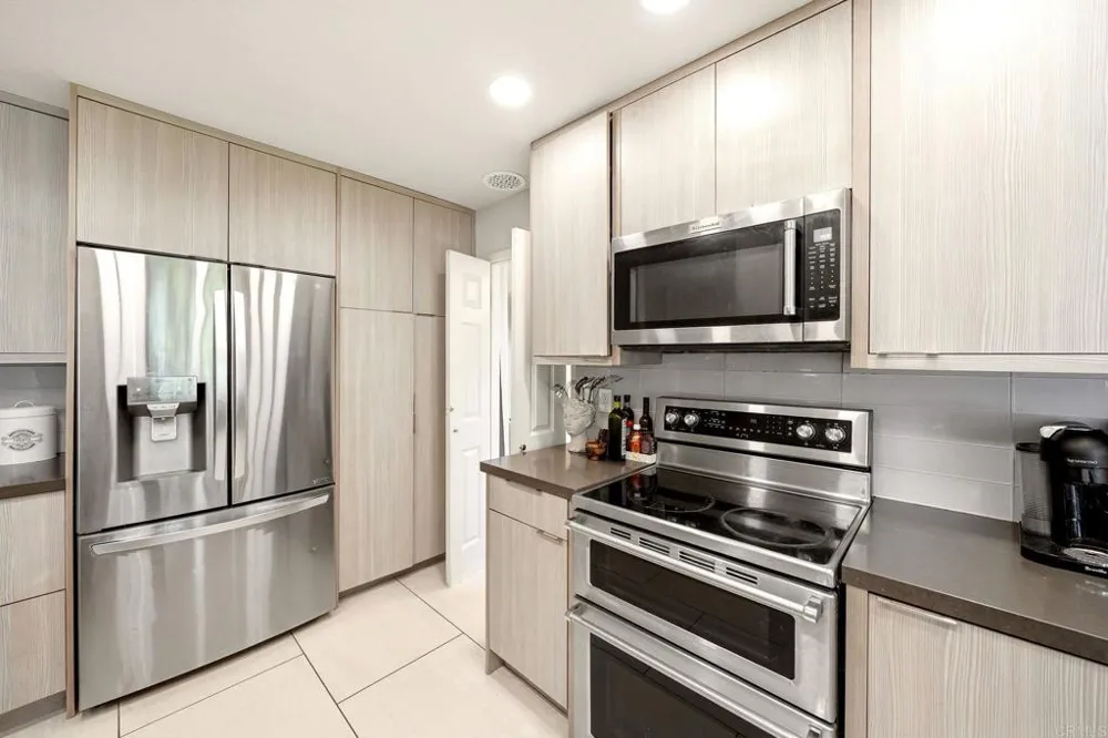 512 Tranquil Court Encinitas, CA 92024