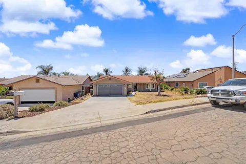 1284 Bates Ln