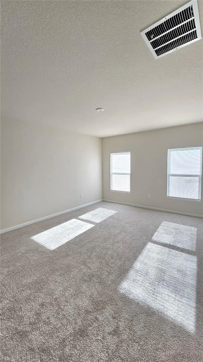 347 BILTMORE BOULEVARD Dundee, FL 33838