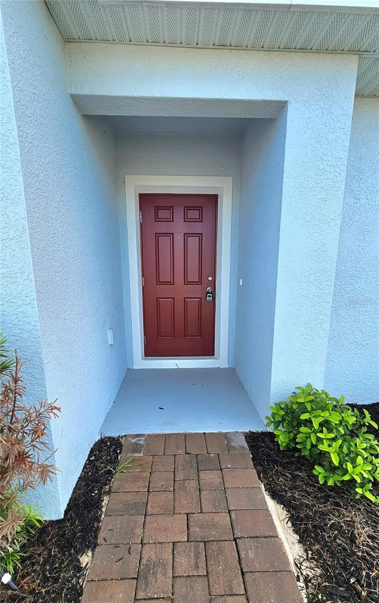 347 BILTMORE BOULEVARD Dundee, FL 33838