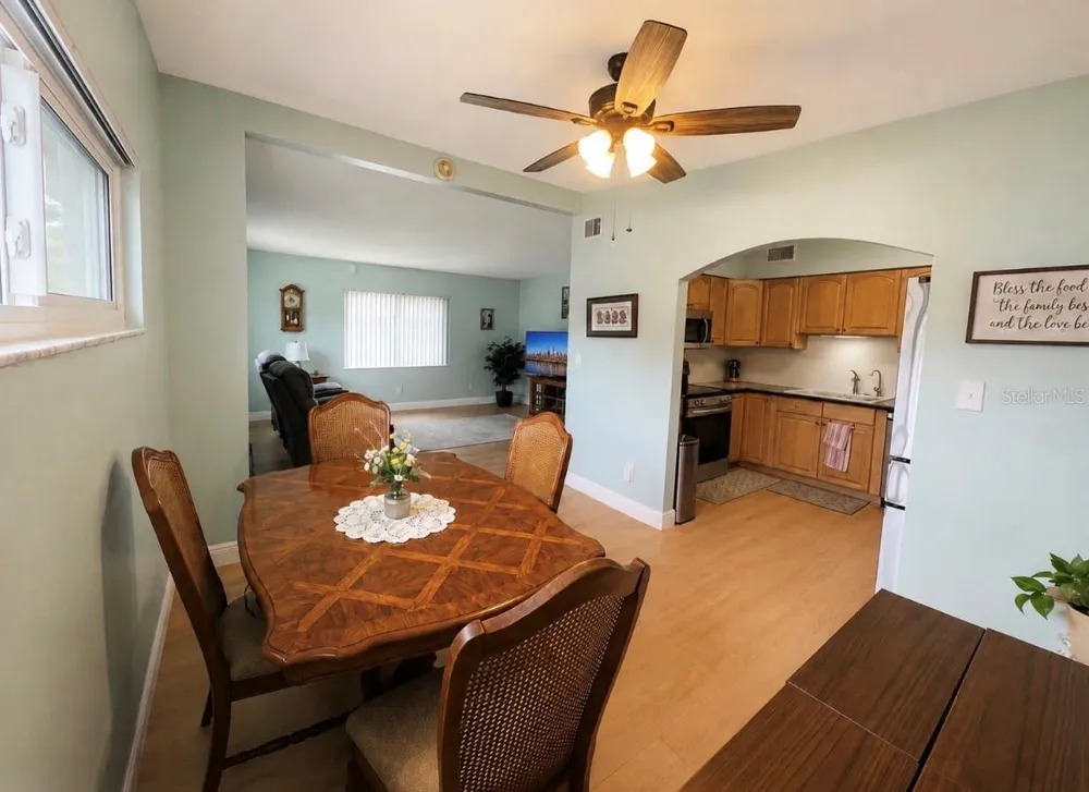 7812 GOMEZ AVENUE Tampa, FL 33614