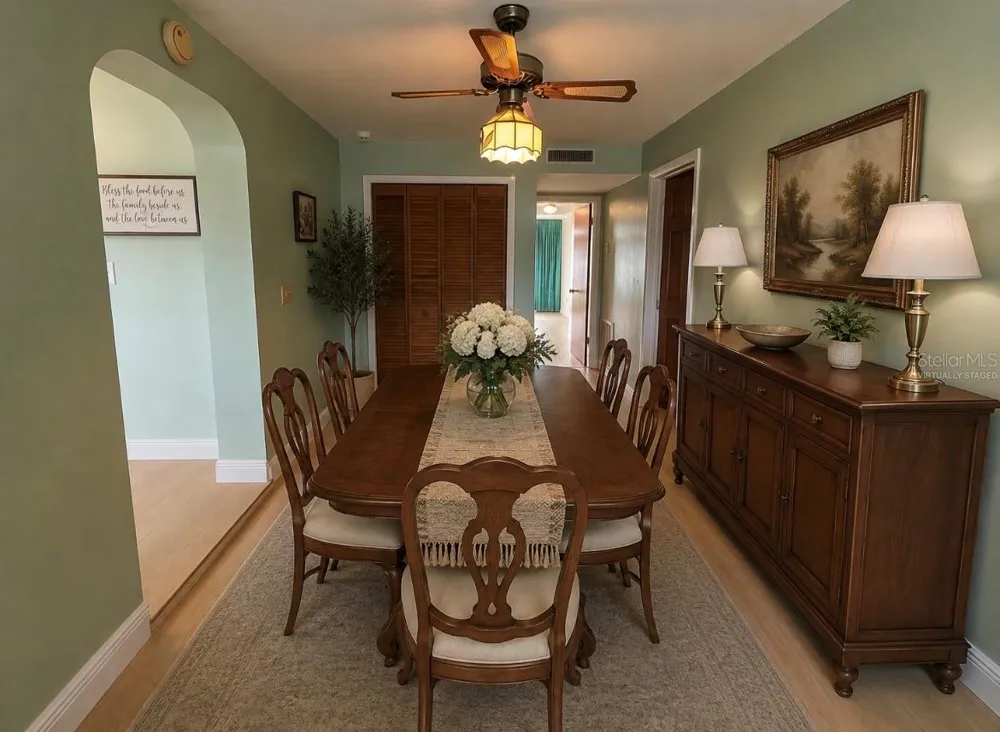 7812 GOMEZ AVENUE Tampa, FL 33614