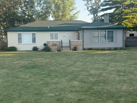 809 Knodt Rd