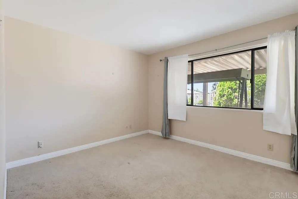12564 Camino Emparrado San Diego, CA 92128