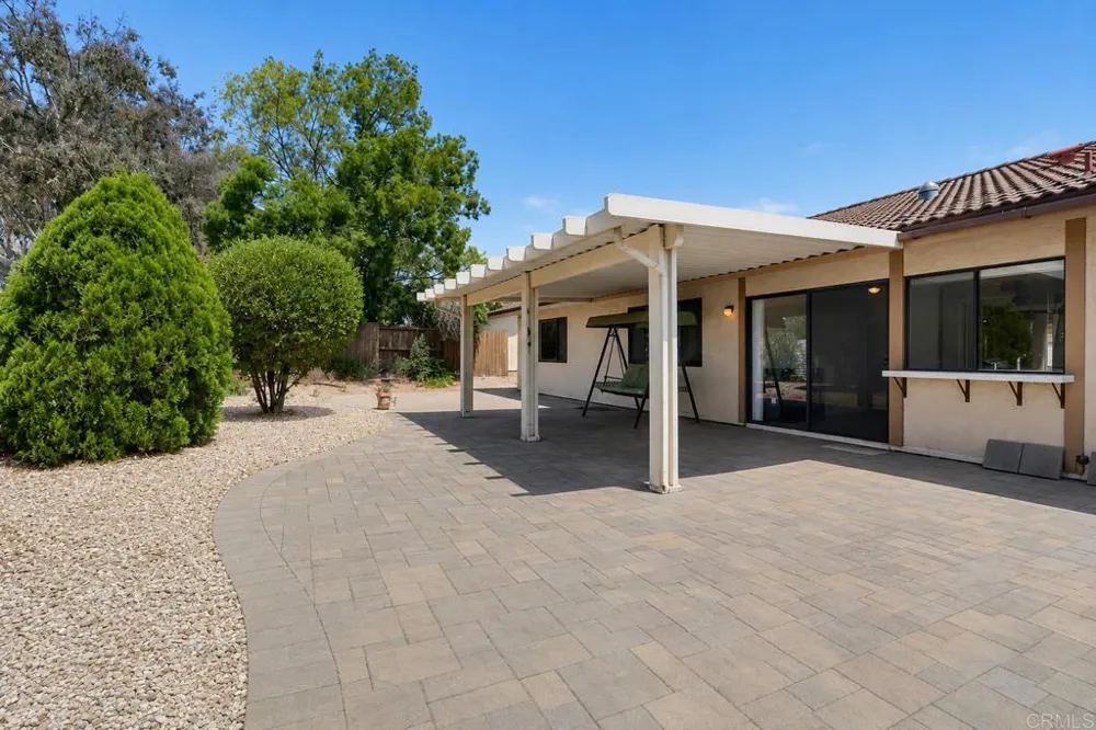 12564 Camino Emparrado San Diego, CA 92128