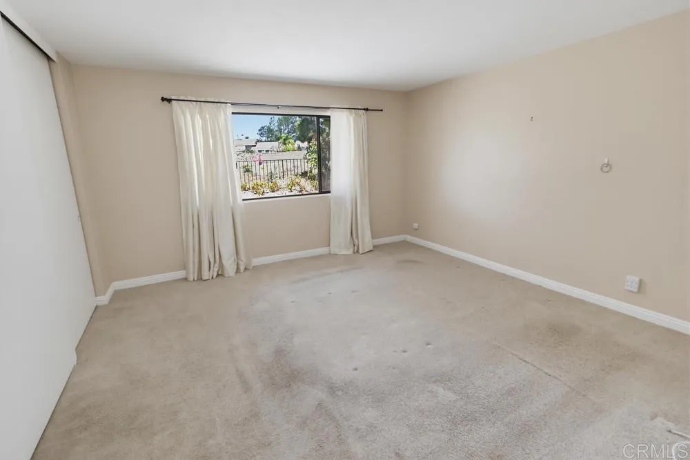 12564 Camino Emparrado San Diego, CA 92128