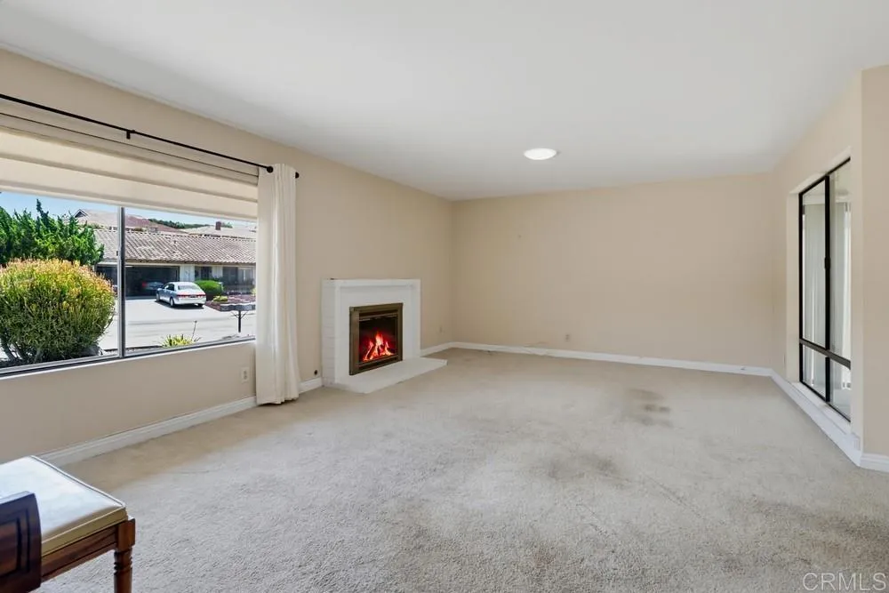 12564 Camino Emparrado San Diego, CA 92128