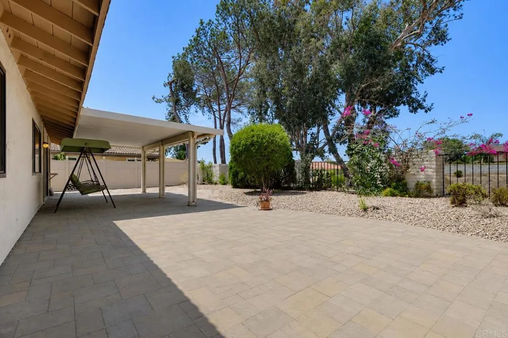 12564 Camino Emparrado San Diego, CA 92128