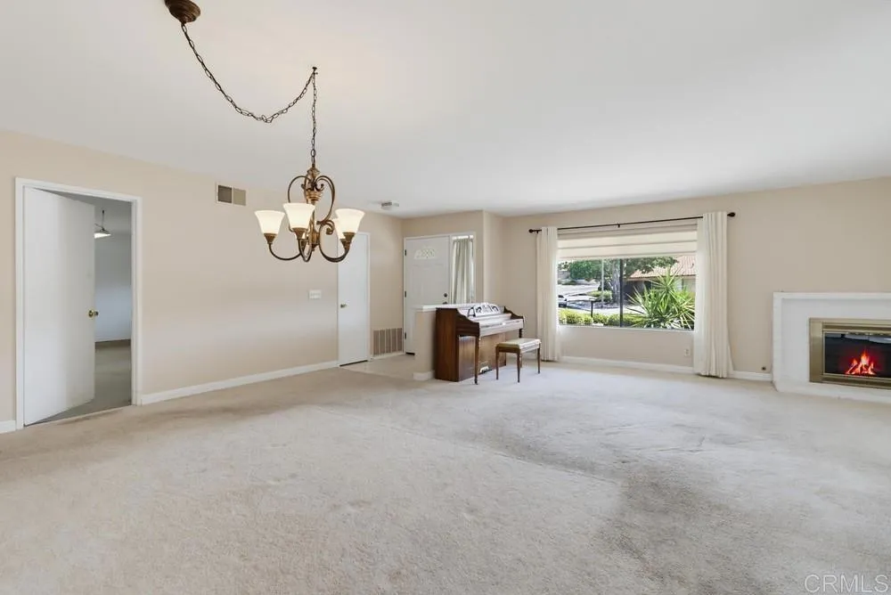 12564 Camino Emparrado San Diego, CA 92128