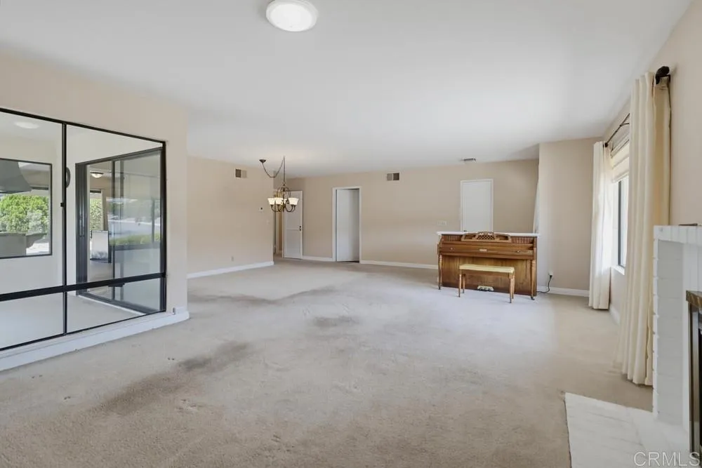 12564 Camino Emparrado San Diego, CA 92128