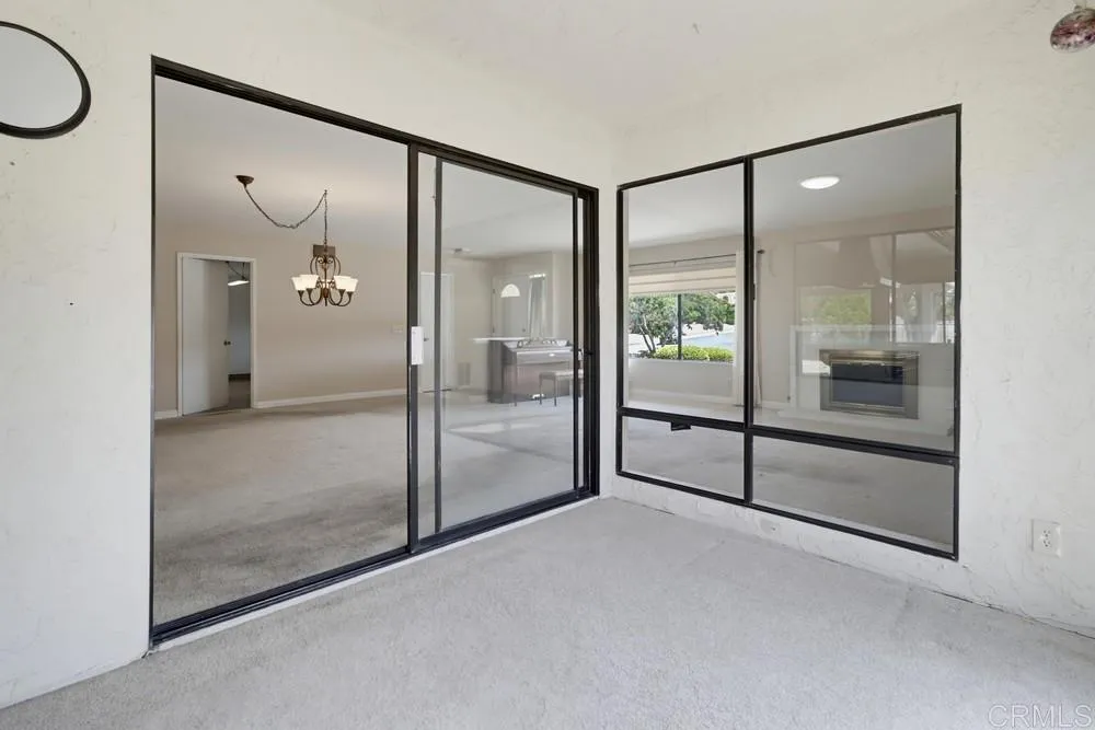12564 Camino Emparrado San Diego, CA 92128
