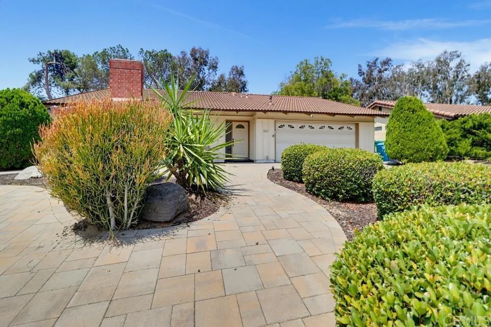 12564 Camino Emparrado San Diego, CA 92128