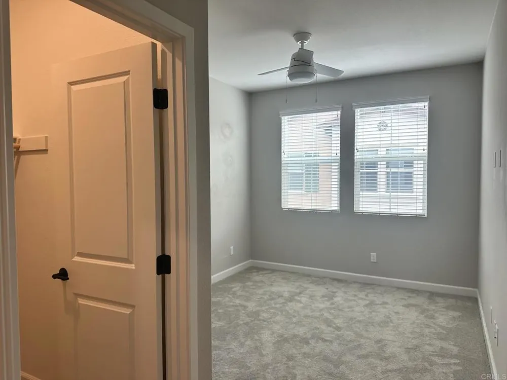 1144 Delpy View Vista, CA 92084