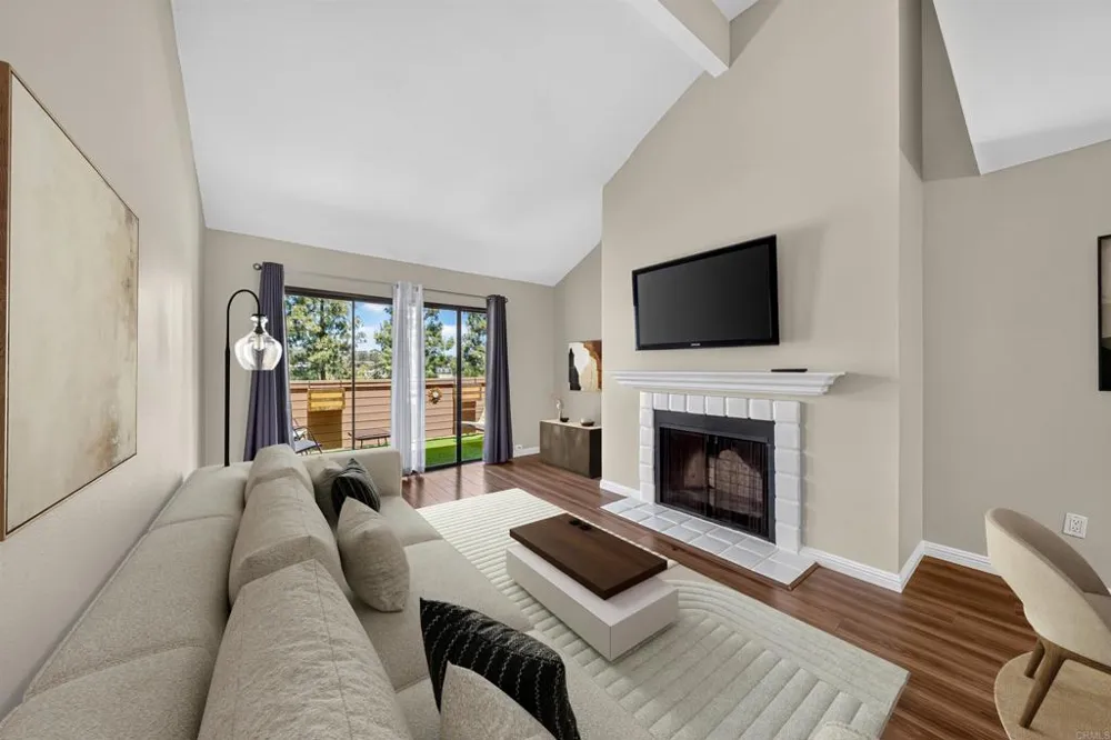 7755 Saranac Place #43 La Mesa, CA 91942