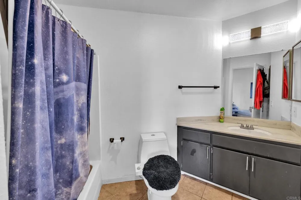 2906 Elm Tree Court Spring Valley, CA 91978