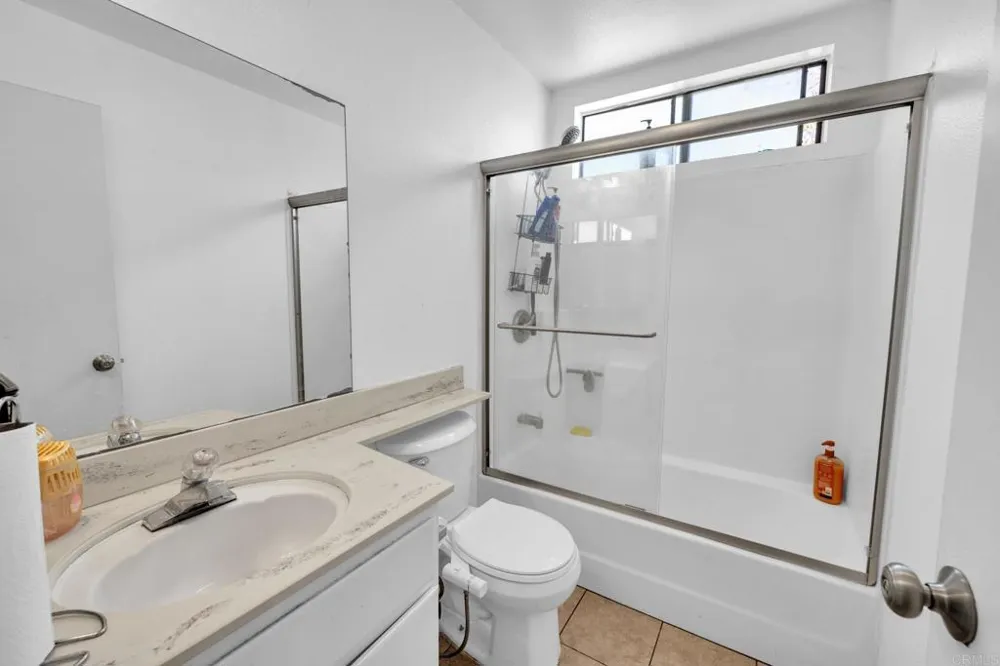 2906 Elm Tree Court Spring Valley, CA 91978