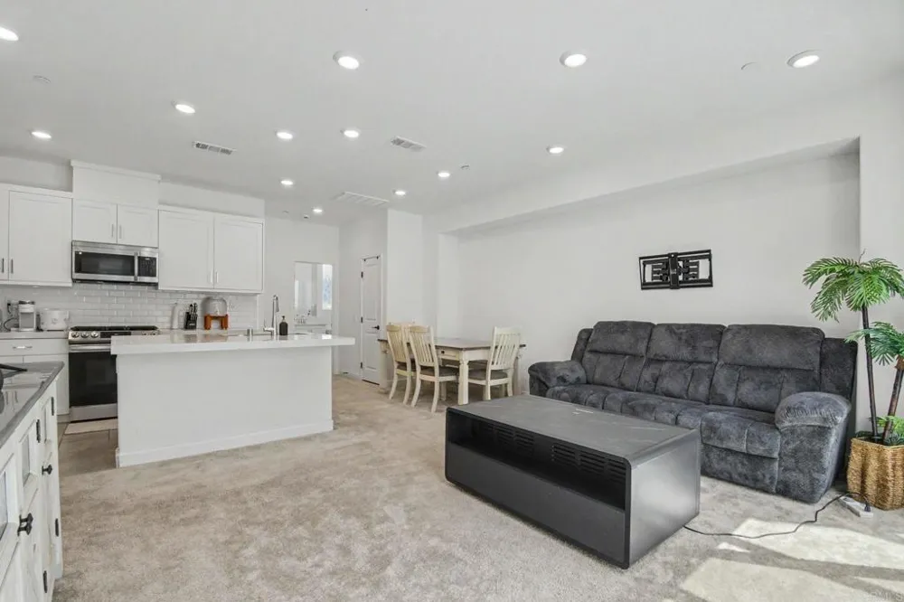 2416 Cascalote Loop San Diego, CA 92154