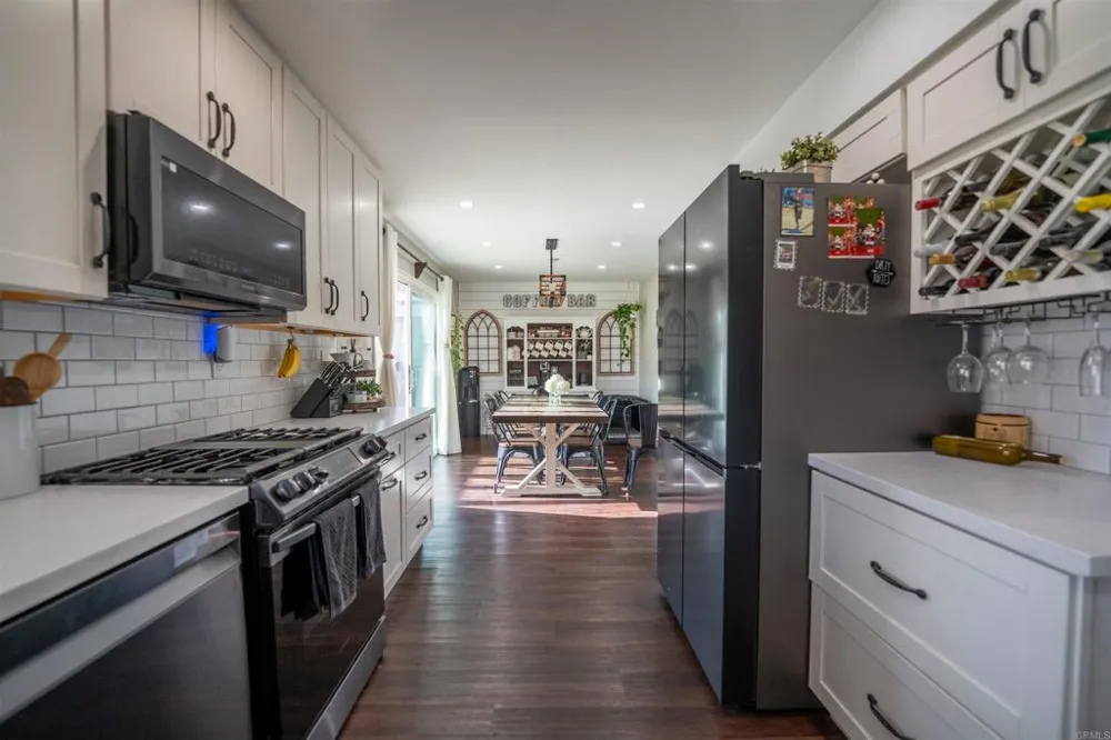 10046 Woodrose Avenue Santee, CA 92071