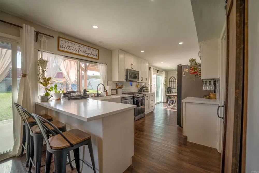 10046 Woodrose Avenue Santee, CA 92071
