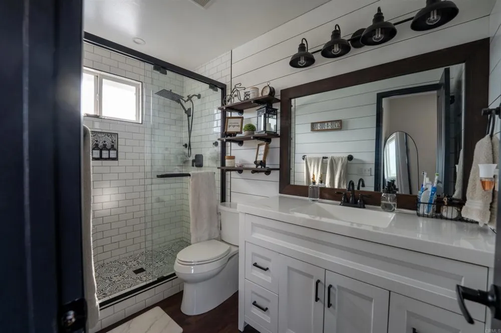 10046 Woodrose Avenue Santee, CA 92071