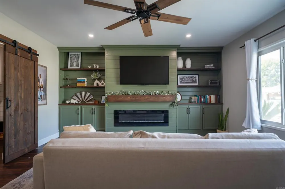 10046 Woodrose Avenue Santee, CA 92071