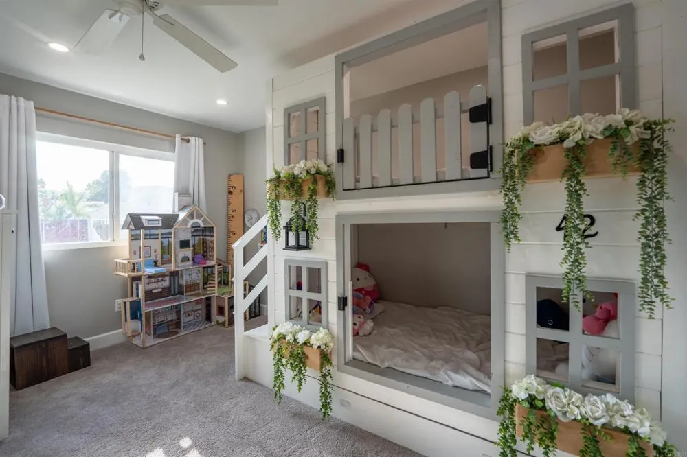 10046 Woodrose Avenue Santee, CA 92071