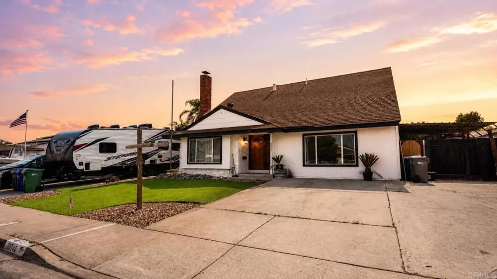 10046 Woodrose Avenue Santee, CA 92071