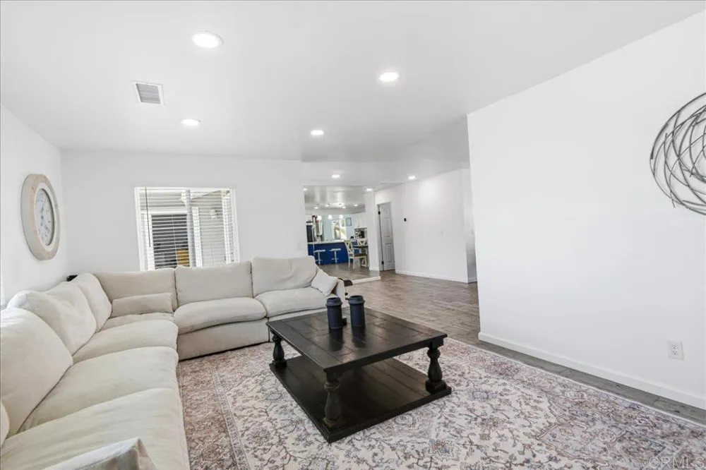 10002 Stanley Ct Santee, CA 92071