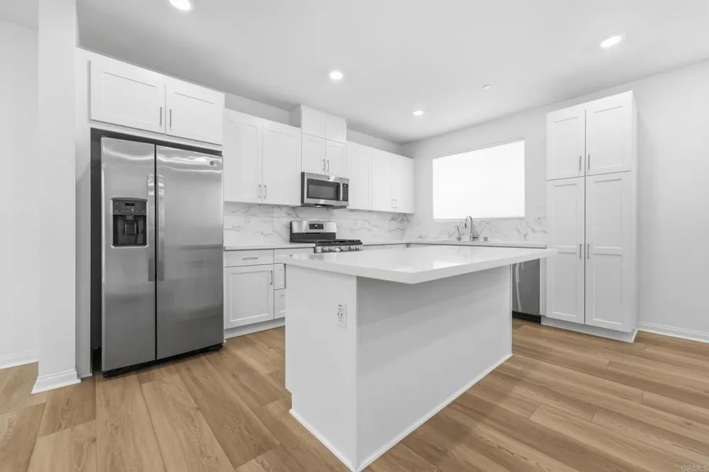 1981 Edison Court Chula Vista, CA 91915