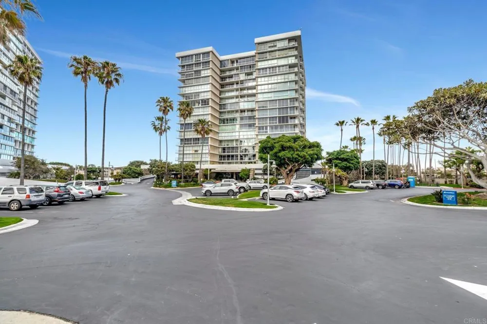 1820 Avenida del Mundo #208 Coronado, CA 92118