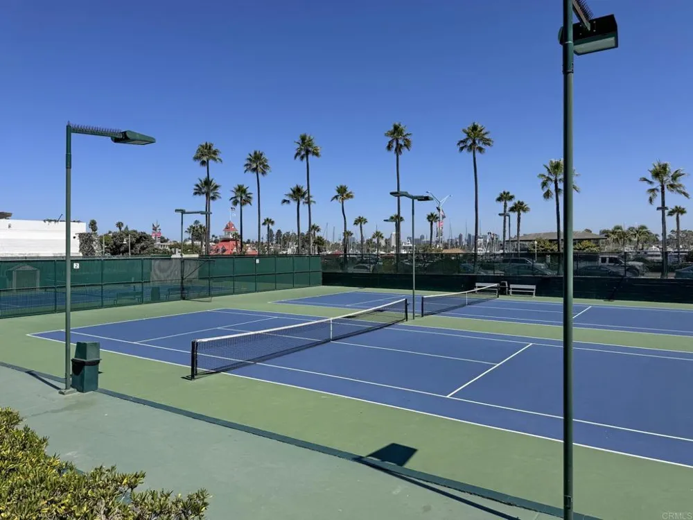 1820 Avenida del Mundo #208 Coronado, CA 92118