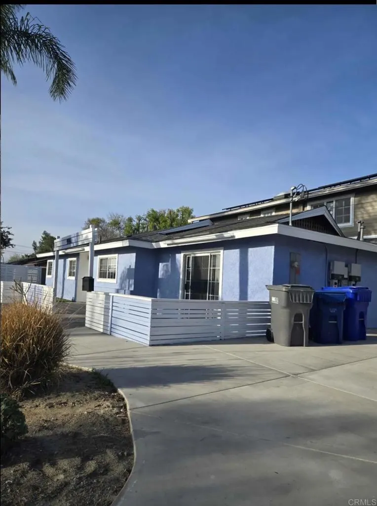 9742 Vomac Road Santee, CA 92071