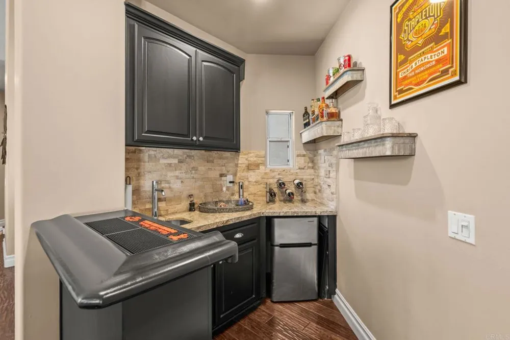 1887 Coronado View Alpine, CA 91901