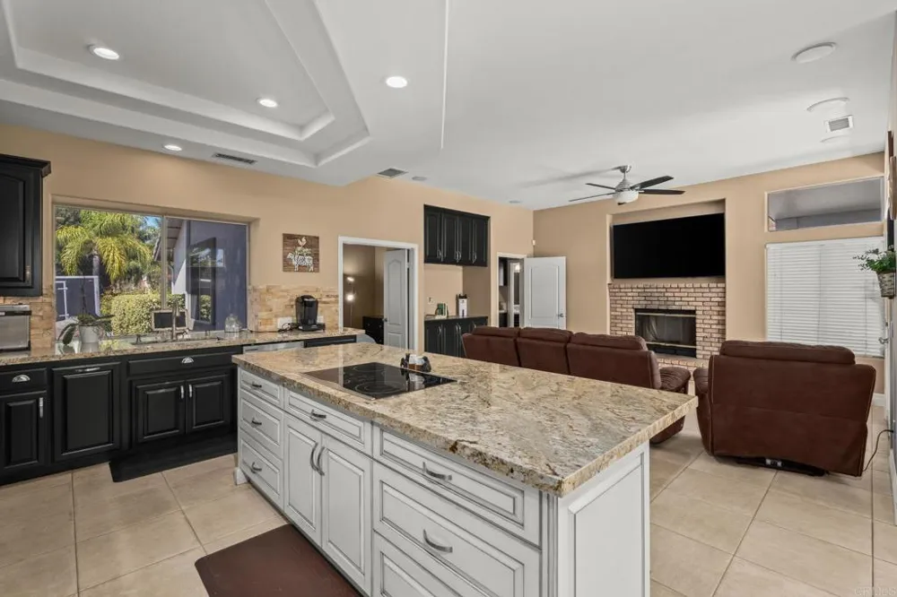 1887 Coronado View Alpine, CA 91901